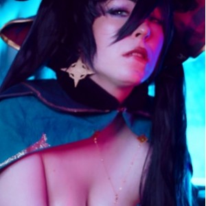 限时抢购MollyRedWolf原神cosplay合集！高清4K，共13个视频，46.1G！快来下载解压，领略原神角色的魅力！